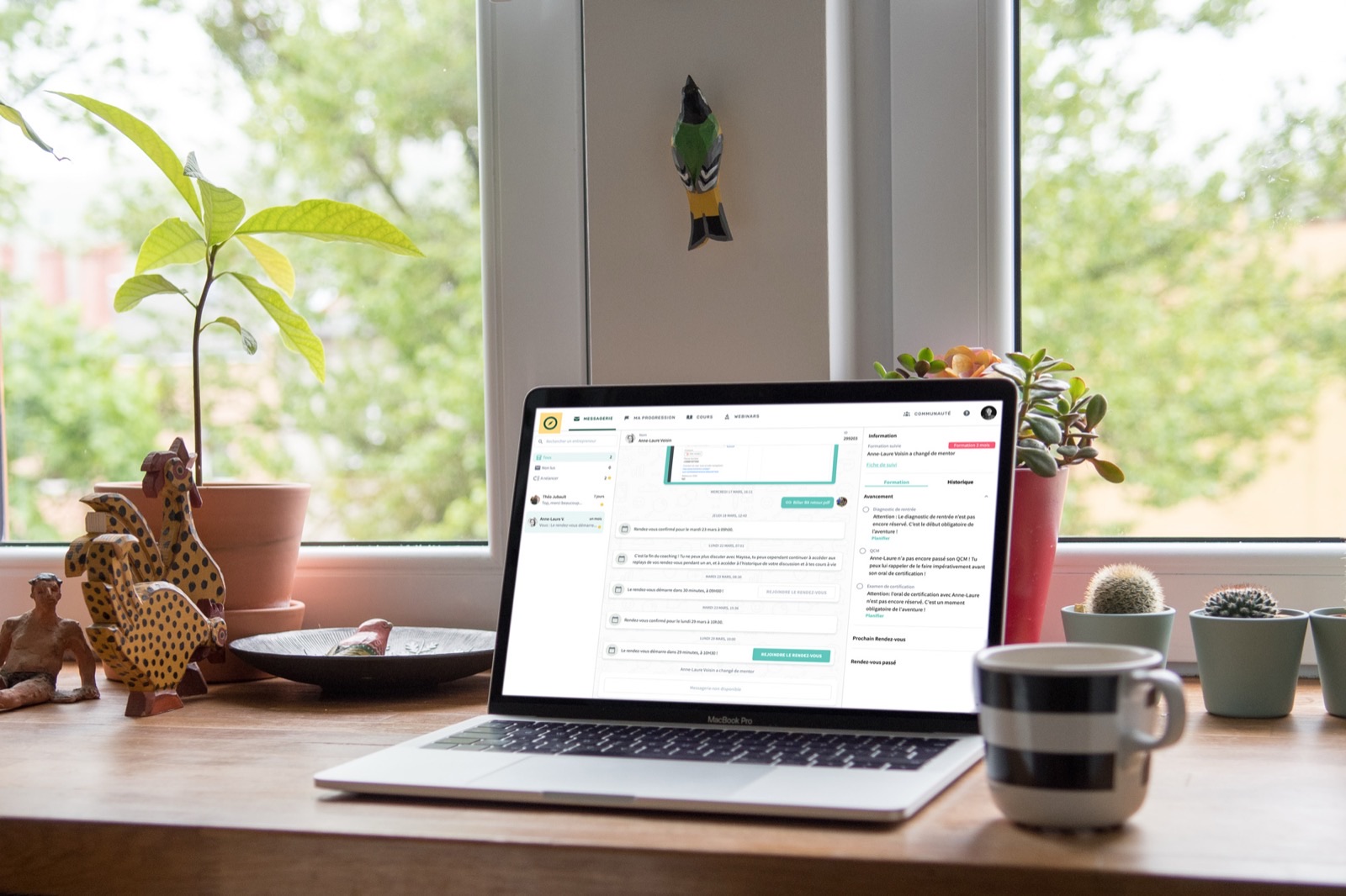 L'échange avec le mentor se fait dans la messagerie de la plateforme LiveMentor.